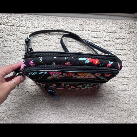 🌺Vera Bradley Crossbody Bag🌺 - Picture 6 of 14